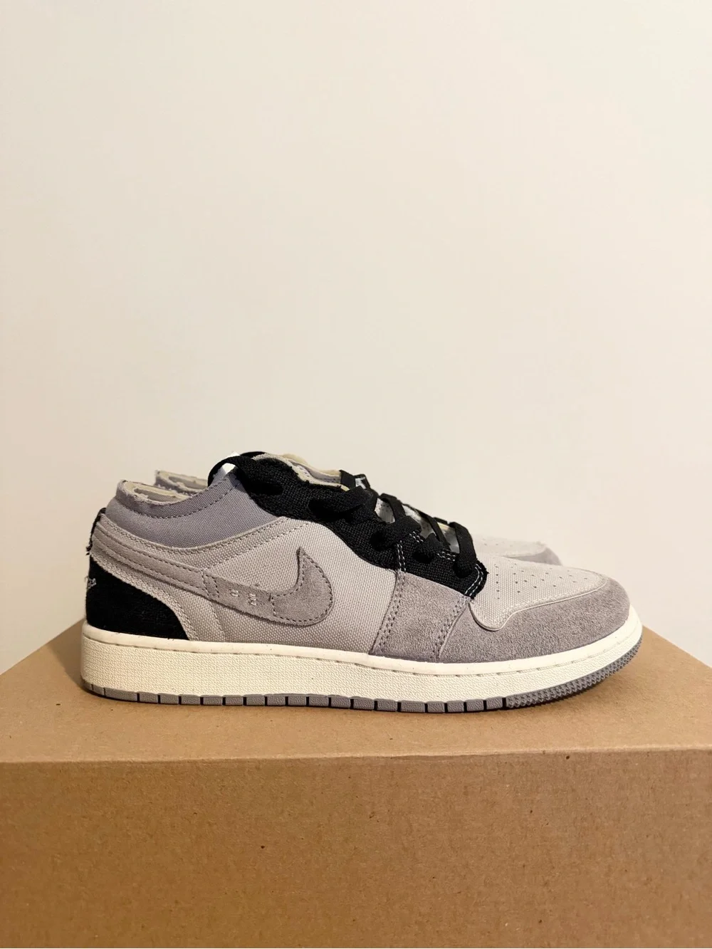 Used Jordan 1 Low SE Craft Tech Grey Black - GS Sz 7Y